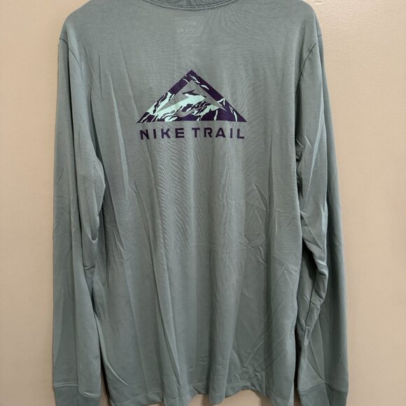 Nike Men's DRI-FIT Trail Hiking Running Long-Sleeve T-Shirt DM5425-013 Size - Picture 1 of 10